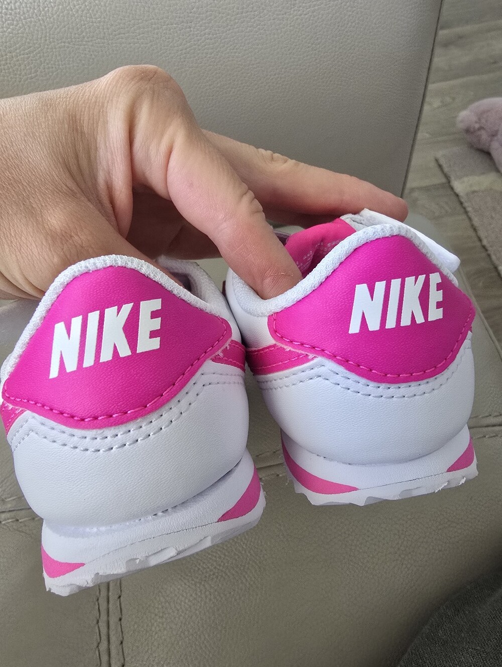 NEW Nike Kids' White Sneakers with Pink Swoosh - Picture 7 of 7